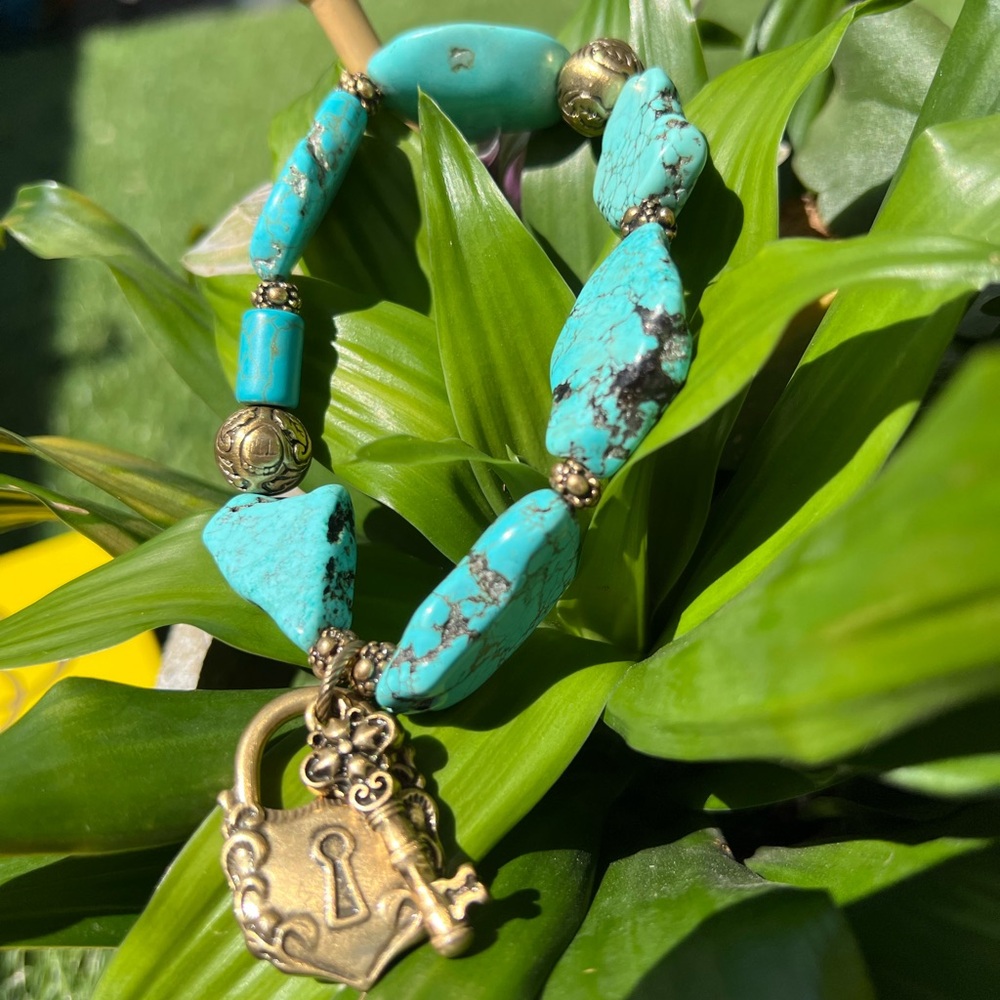 STATEMENT PIECE!! Patricia Nash BEAUTIFUL turquoise bracelet